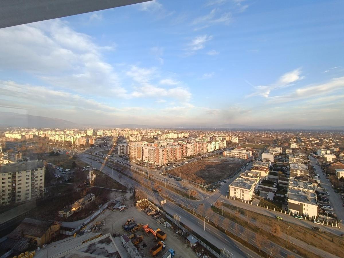 18Th & 16H Floor Secure Luxury Condos With Pool & Fitness Included In Price Escópia Exterior foto