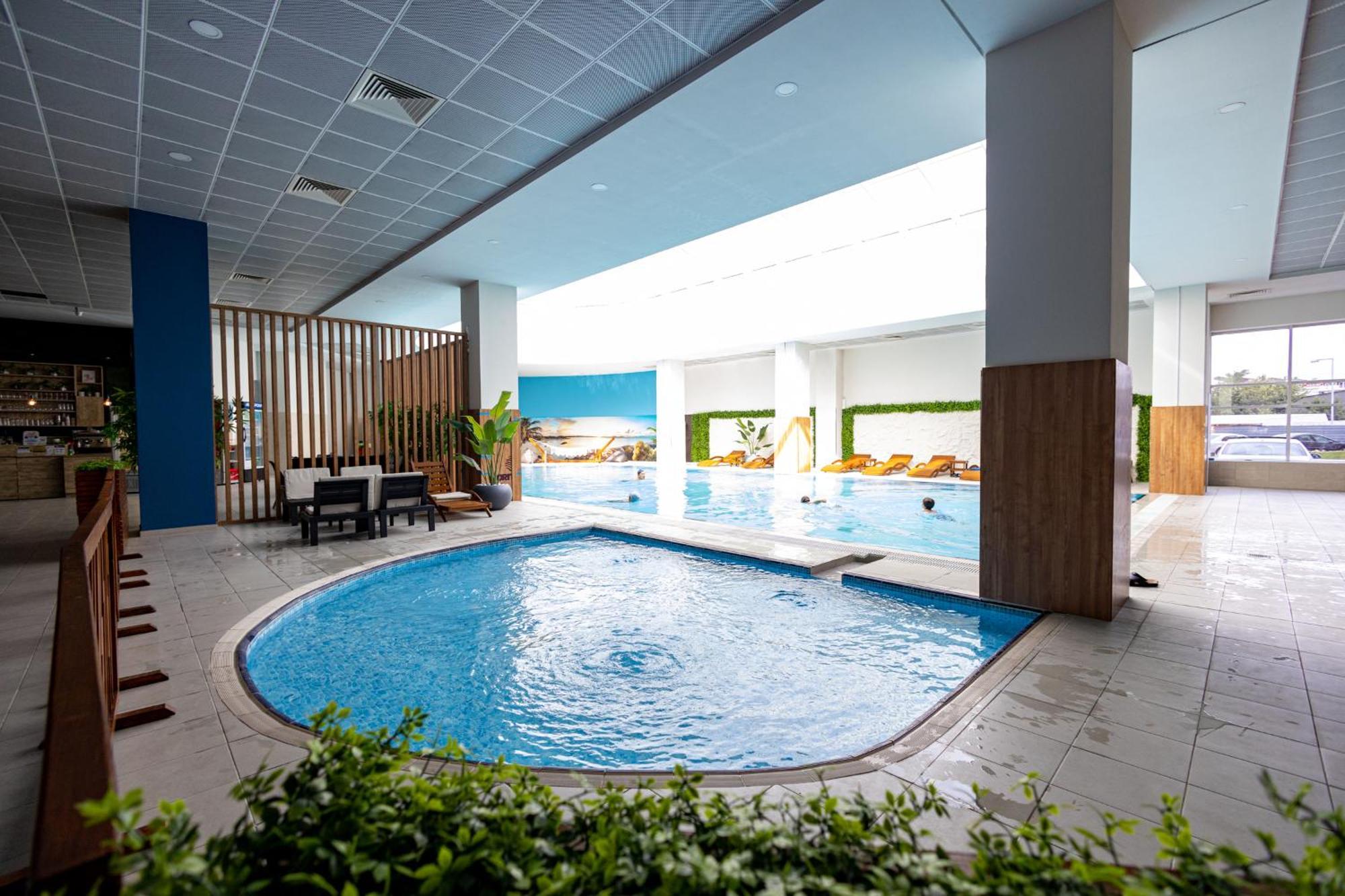 18Th & 16H Floor Secure Luxury Condos With Pool & Fitness Included In Price Escópia Exterior foto