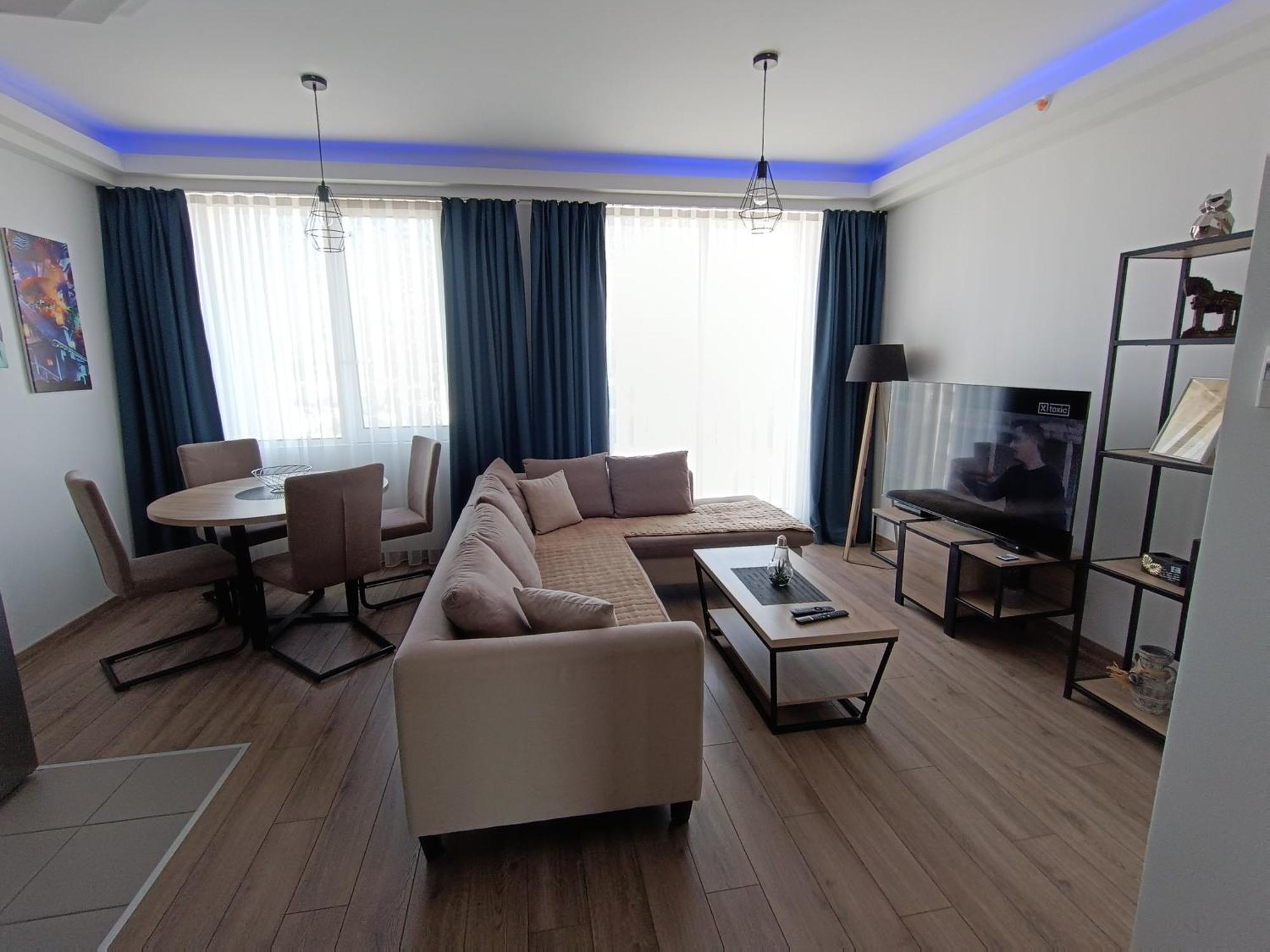18Th & 16H Floor Secure Luxury Condos With Pool & Fitness Included In Price Escópia Exterior foto