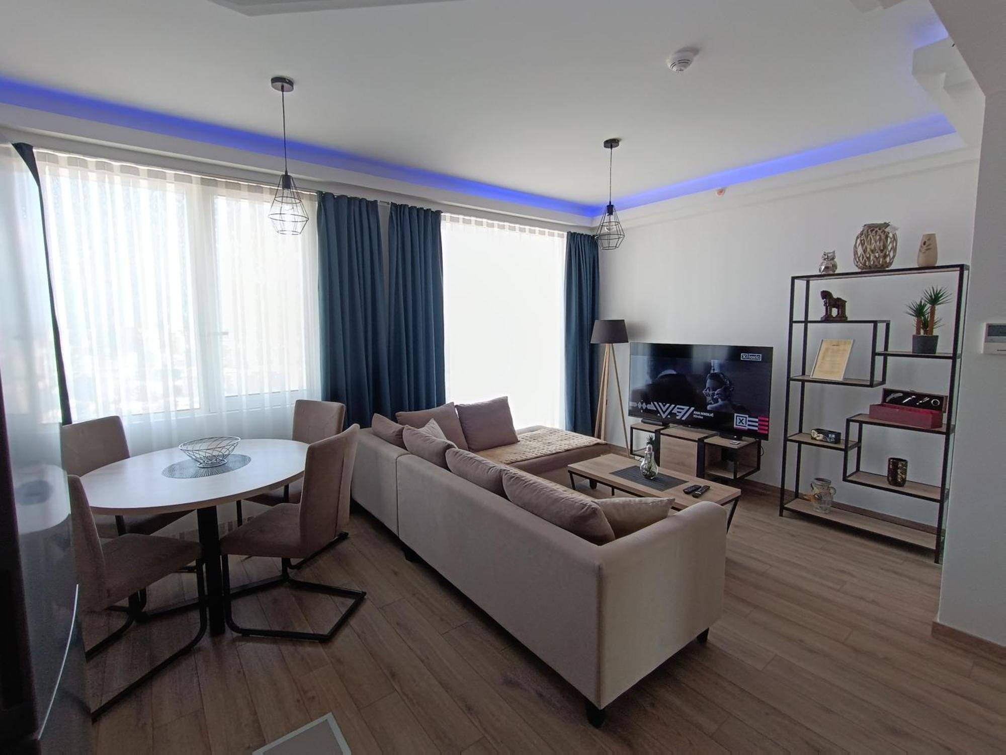18Th & 16H Floor Secure Luxury Condos With Pool & Fitness Included In Price Escópia Exterior foto