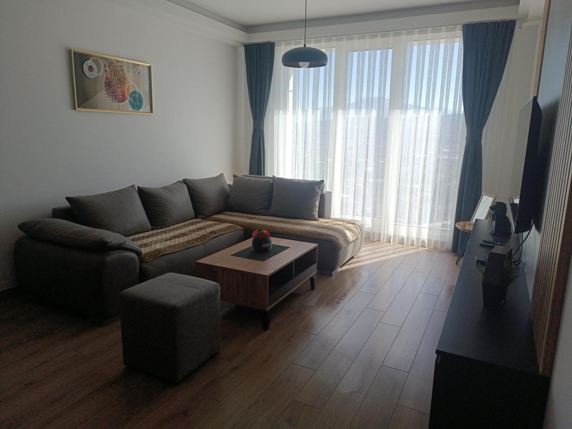 18Th & 16H Floor Secure Luxury Condos With Pool & Fitness Included In Price Escópia Exterior foto